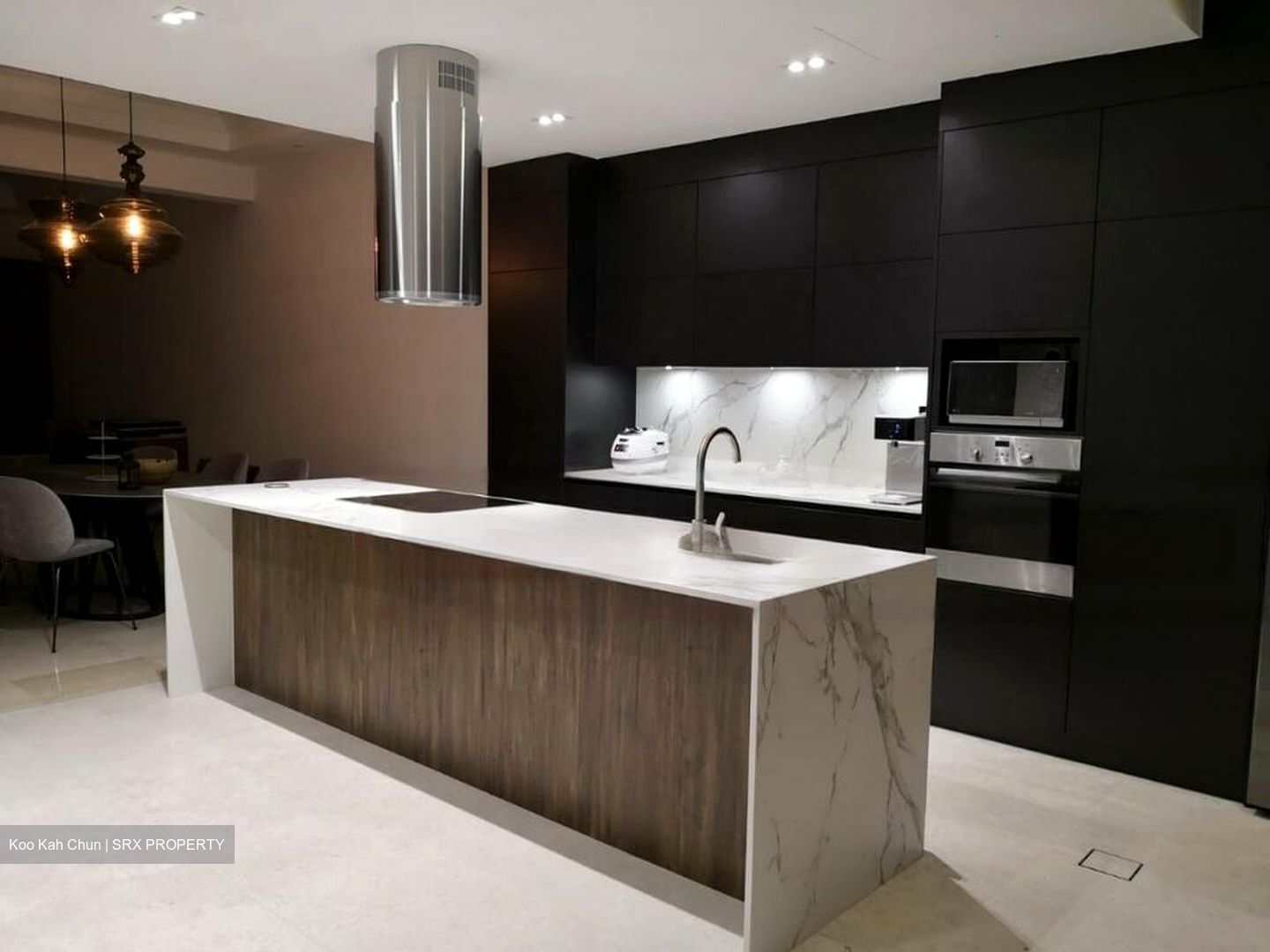 La Suisse (D11), Terrace #462970731